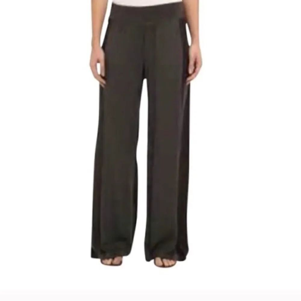 NWOT Black Wide Leg Casual Pants